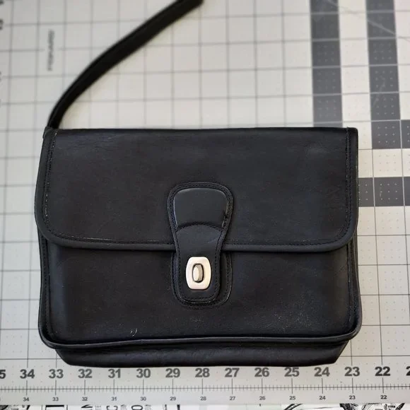 バッグ vintage coach leather hand bag turn lock OLD COACH Vintage Shoulder bag 341 Turnlock Logo charm